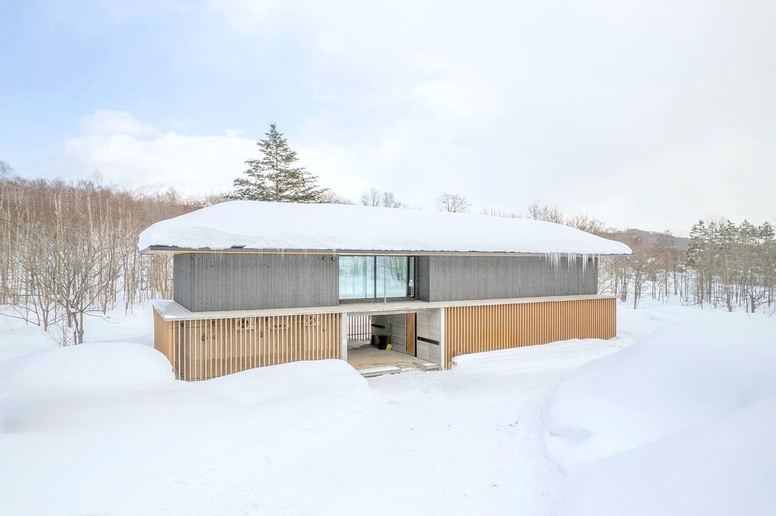 IORI Niseko Exterior